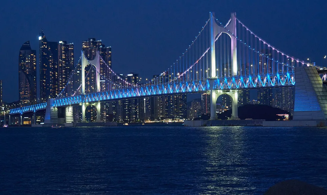 Gwangan Bridge viewed from Gwangalli Beach at night
